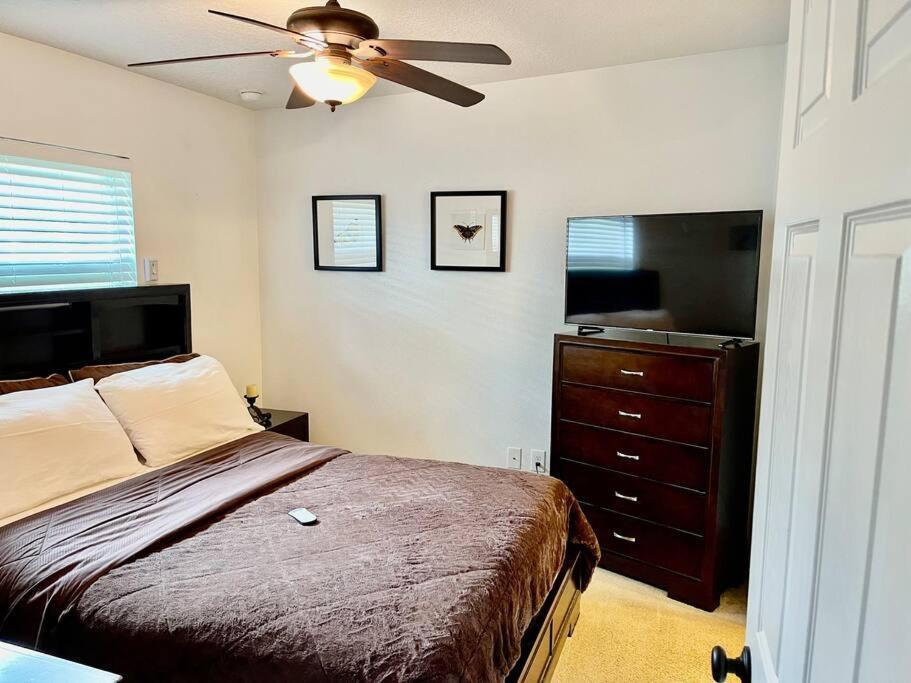 Cozy Modest Home Near Universal Studios/Volcanobay Орландо Екстериор снимка